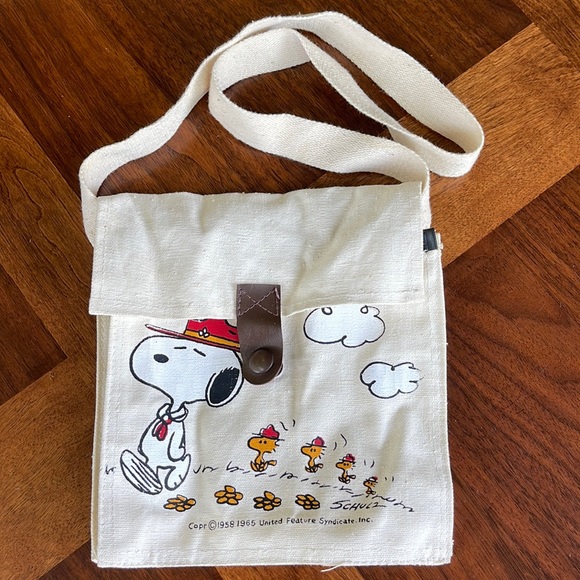 VINTAGE RARE PEANUTS CHILDREN'S PURSE - SO CUTE! - Picture 1 of 9